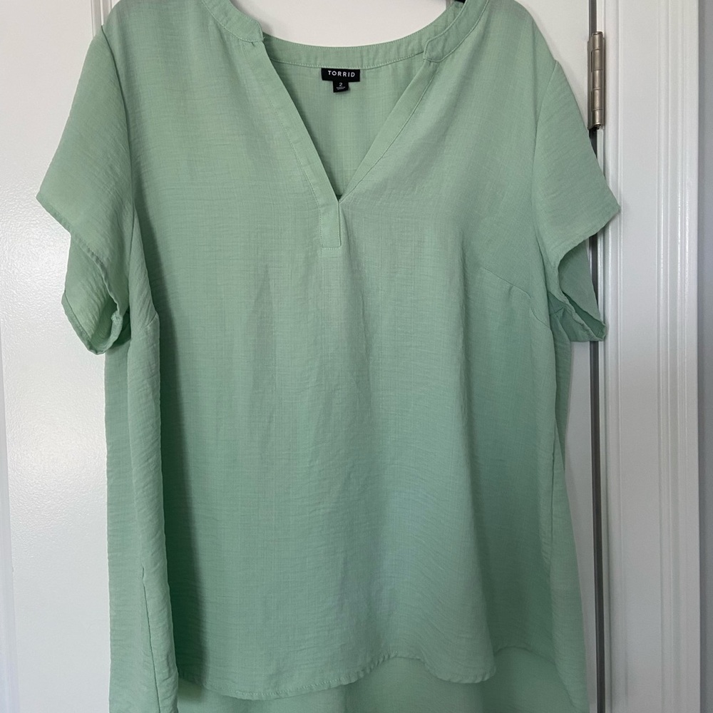 Torrid cap sleeve loose fit green shirt